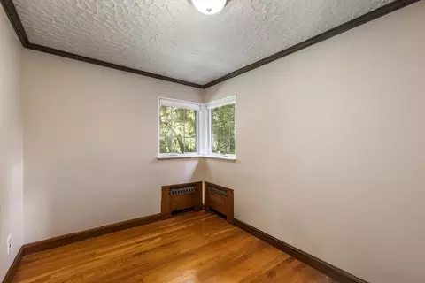 Bedroom - 6 Old Brook Dr, Worcester, MA 01609 photo 1 of 8