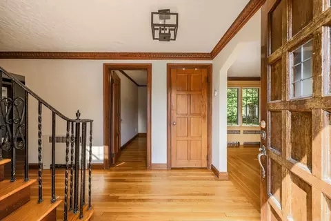 Entry Way - 6 Old Brook Dr, Worcester, MA 01609 photo 1 of 3