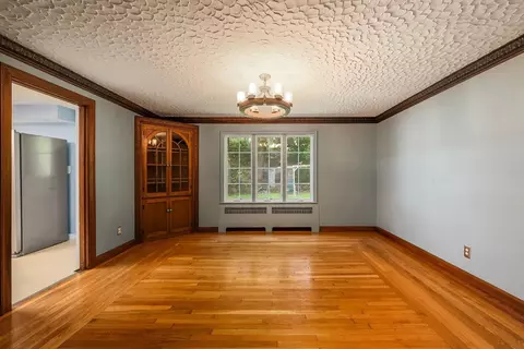 Living - 6 Old Brook Dr, Worcester, MA 01609 photo 4 of 6