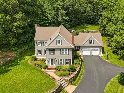 3 Graystone Way, Southborough, MA 01772