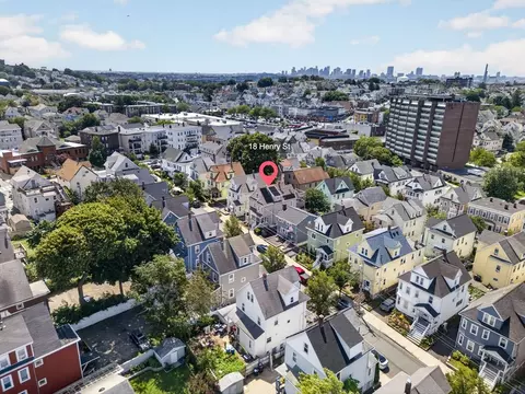 View/Area - 18 Henry St, Everett, MA 02149 photo 3 of 4