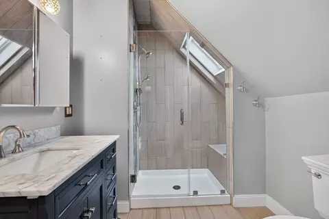 Bath - 18 Henry St, Everett, MA 02149 photo 3 of 3