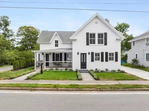 30 Shore St, Falmouth, MA 02540