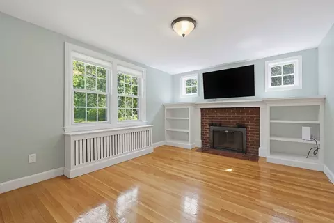 Living - 50 Rustic Rd, Walpole, MA 02032 photo 2 of 7