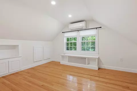 Bedroom - 50 Rustic Rd, Walpole, MA 02032 photo 10 of 12