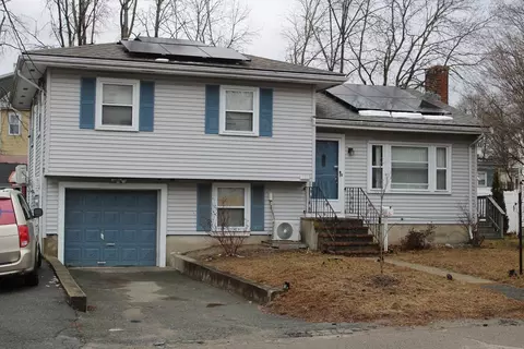 129 Florence St, Brockton, MA 02301
