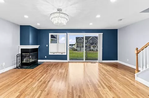 Living - 700 Shore Dr #9-901, Fall River, MA 02721 photo 4 of 7