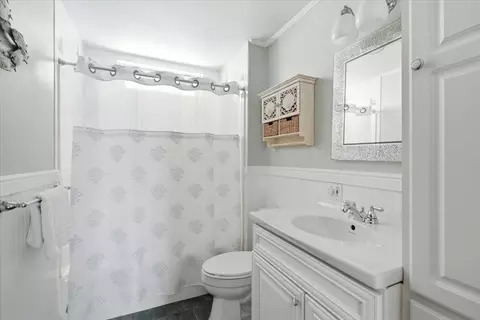 Bath - 20 Berkley Rd, Hull, MA 02045 photo 2 of 2