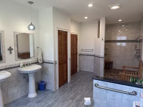 Bath - 139 Blanchard St, Chicopee, MA 01020 photo 1 of 7