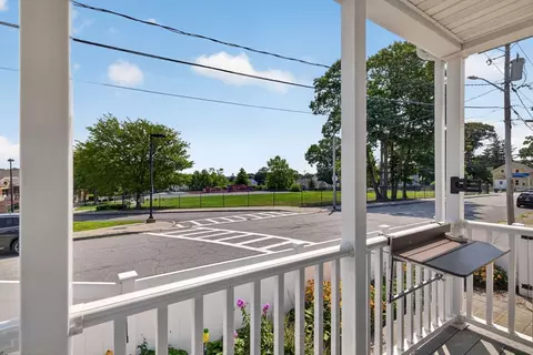 Exterior - 208 Hudson St, Fall River, MA 02720 photo 8 of 8