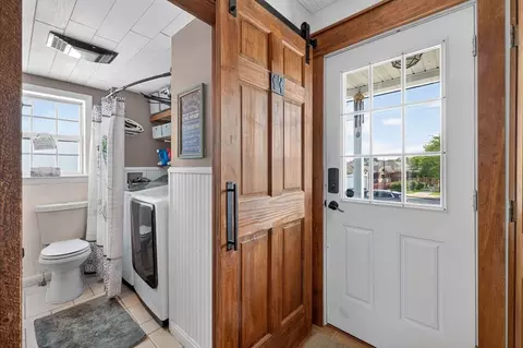 Entry Way - 208 Hudson St, Fall River, MA 02720 photo 1 of 4