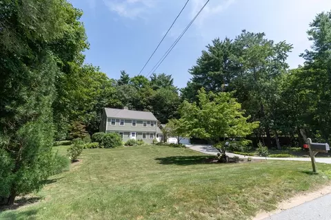 Exterior - 32 Mcgregory Rd, Sturbridge, MA 01566 photo 2 of 13