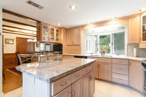 Kitchen - 32 Mcgregory Rd, Sturbridge, MA 01566 photo 2 of 3