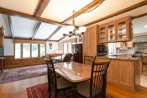 Dining - 32 Mcgregory Rd, Sturbridge, MA 01566 photo 2 of 4