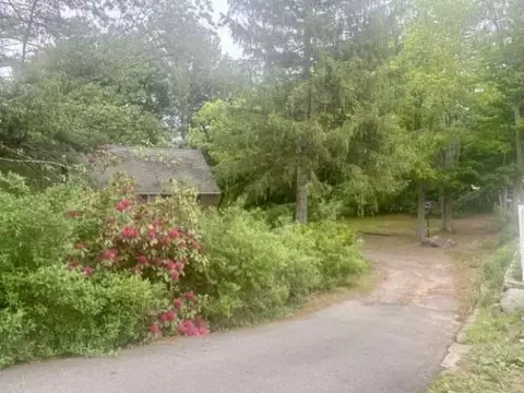 Exterior - 76 Summer Ave, Reading, MA 01867 photo 2 of 14