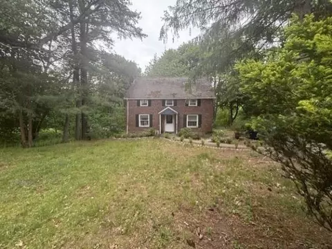 Exterior - 76 Summer Ave, Reading, MA 01867 photo 3 of 14