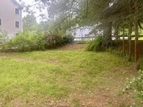 Exterior - 76 Summer Ave, Reading, MA 01867 photo 4 of 14