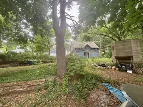 Exterior - 76 Summer Ave, Reading, MA 01867 photo 7 of 14