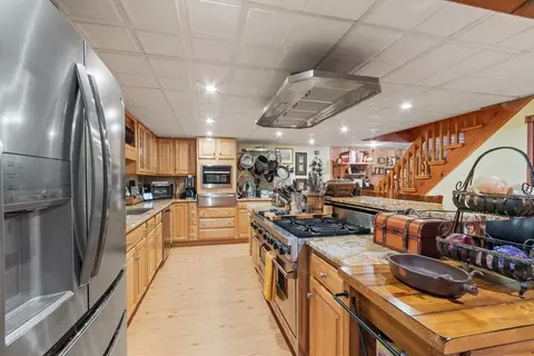 Kitchen - 79 Bathrick Rd, Westminster, MA 01473 photo 4 of 5