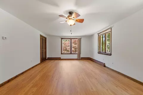Living - 79 Bathrick Rd, Westminster, MA 01473 photo 3 of 7