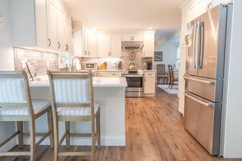 Kitchen - 10 Pinehurst Dr, Bourne, MA 02532 photo 7 of 7