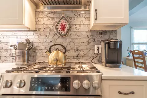 Kitchen - 10 Pinehurst Dr, Bourne, MA 02532 photo 2 of 7