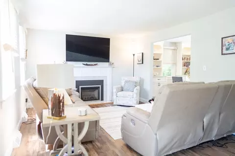 Living - 10 Pinehurst Dr, Bourne, MA 02532 photo 1 of 1