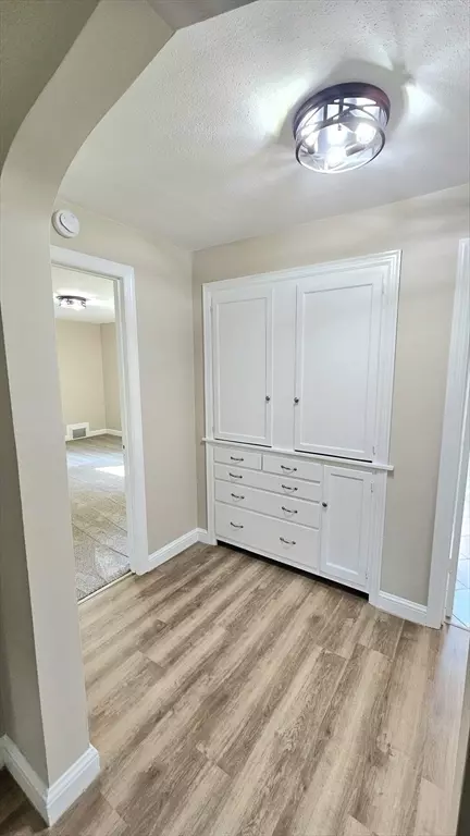 Entry Way - 45 Vail, Springfield, MA 01118 photo 2 of 2