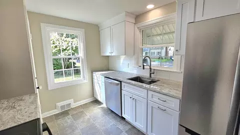 Kitchen - 45 Vail, Springfield, MA 01118 photo 2 of 4