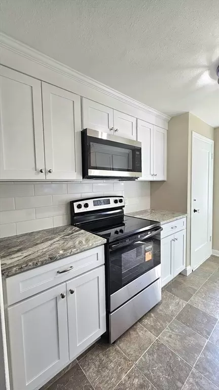 Kitchen - 45 Vail, Springfield, MA 01118 photo 1 of 4