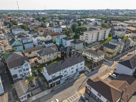 View/Area - 231 County St, Fall River, MA 02723 photo 3 of 3