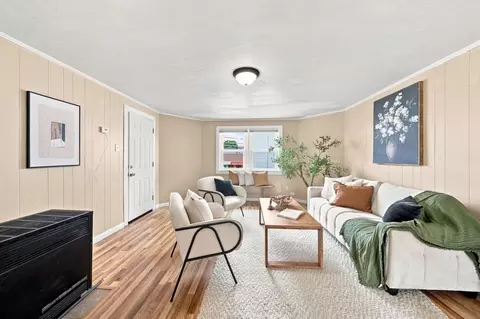 Living - 231 County St, Fall River, MA 02723 photo 3 of 4