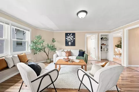 Living - 231 County St, Fall River, MA 02723 photo 1 of 4