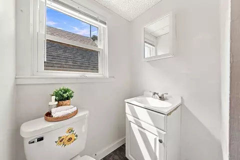 Bath - 231 County St, Fall River, MA 02723 photo 1 of 2