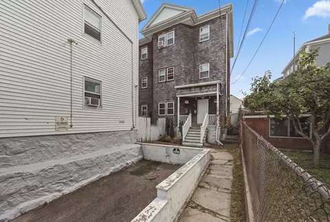 Exterior - 231 County St, Fall River, MA 02723 photo 2 of 9