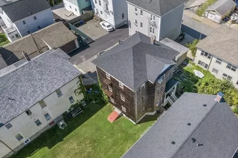 View/Area - 231 County St, Fall River, MA 02723 photo 2 of 3