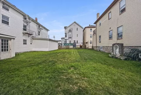 Exterior - 231 County St, Fall River, MA 02723 photo 8 of 9