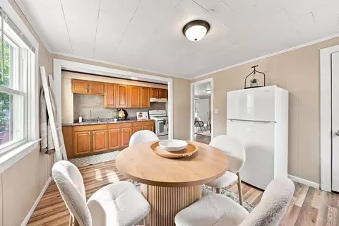 Dining - 231 County St, Fall River, MA 02723 photo 5 of 5