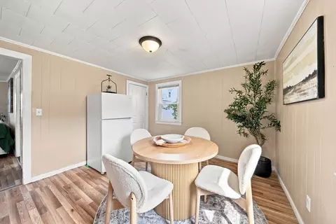 Dining - 231 County St, Fall River, MA 02723 photo 3 of 5