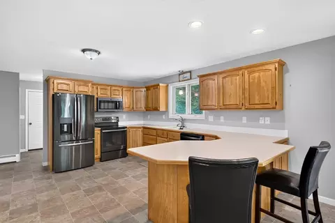 170 Queen Lake Rd, Phillipston, MA 01331 photo 5