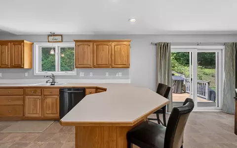 170 Queen Lake Rd, Phillipston, MA 01331 photo 4