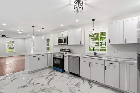 Kitchen - 44-42 Gilbert Ave, Springfield, MA 01119 photo 2 of 4