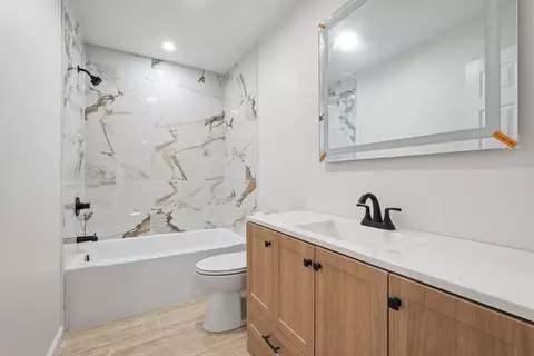Bath - 44-42 Gilbert Ave, Springfield, MA 01119 photo 2 of 2