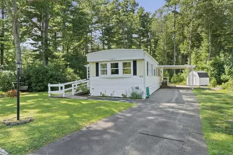37 S Meadow Vlg # -3, Carver, MA 02330