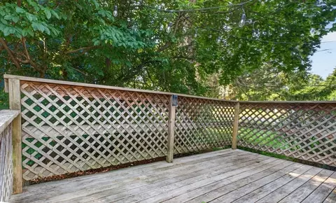 Exterior - 462 Chestnut St, Needham, MA 02492 photo 8 of 11