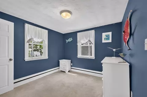 Bedroom - 462 Chestnut St, Needham, MA 02492 photo 6 of 7
