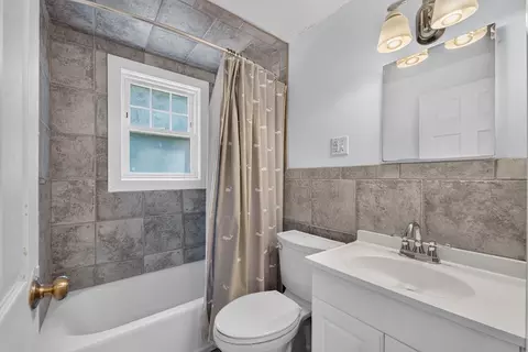 Bath - 462 Chestnut St, Needham, MA 02492 photo 1 of 1