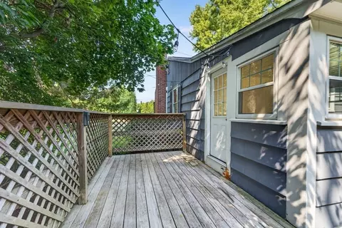 Exterior - 462 Chestnut St, Needham, MA 02492 photo 7 of 11