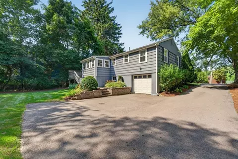 Exterior - 462 Chestnut St, Needham, MA 02492 photo 4 of 11