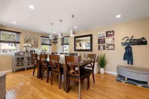 Dining - 40 Hillside Ave, Beverly, MA 01915 photo 2 of 3
